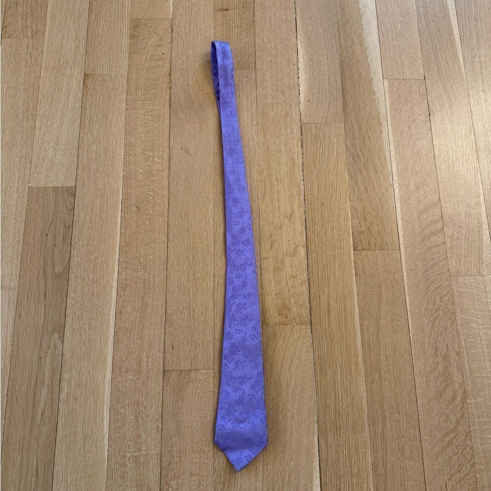 Elegant Purple Men's Tie